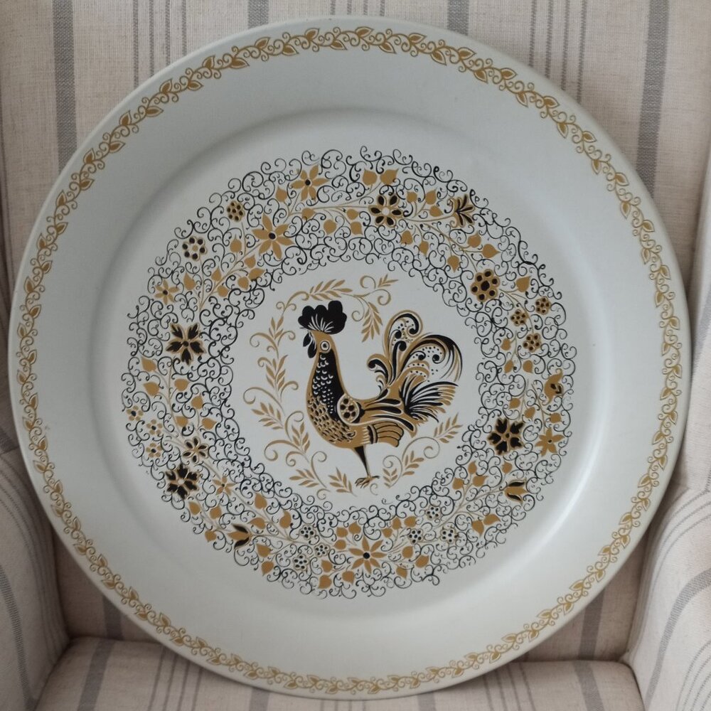 Vintage MCM Circular Rooster Tray EUC